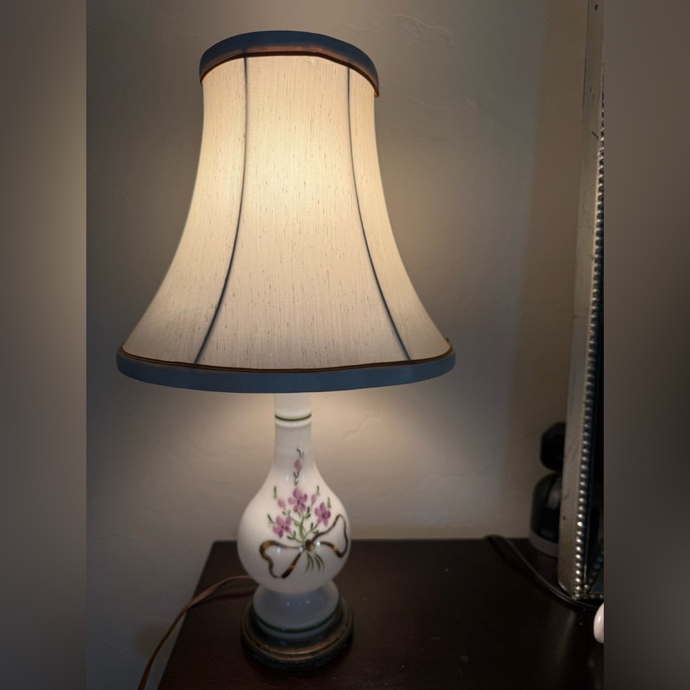Table Accent Glass Ceramic Lamp  w/ Metal Base & Shade Flower Print  Vintage 18”